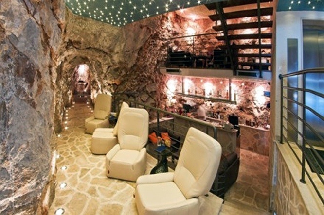 Drinking coffee is local's favourite Dubrovnik indoor activity